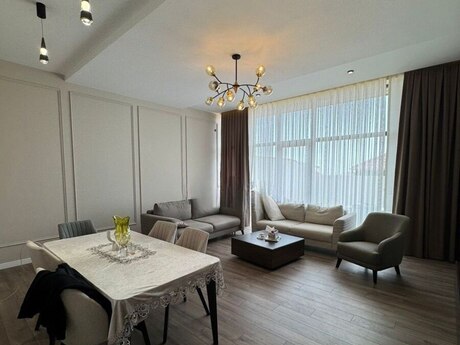 5 otaqlı həyət evi/bağ evi - Badamdar q. - 168 m²