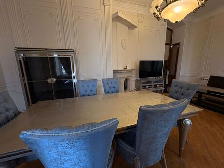 5 otaqlı köhnə tikili - Nizami m. - 136 m²