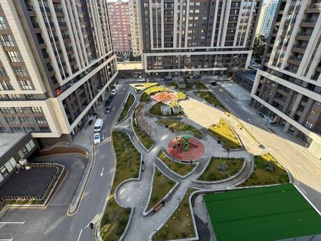 Elan №6110112 - Bakı, Şah İsmayıl Xətai m., 4 otaqlı, 140 m², 10/22 mərtəbə