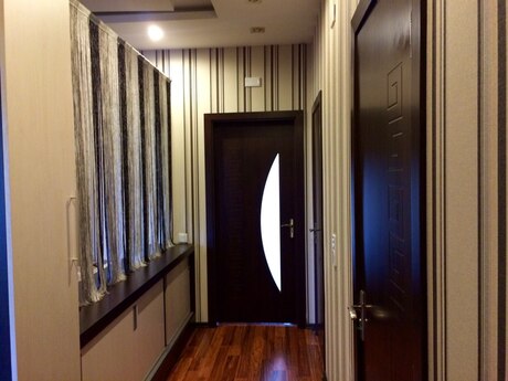 4 otaqlı yeni tikili - 8 Noyabr m. - 125 m²