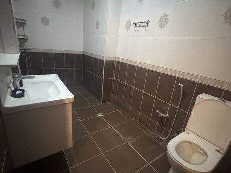 1 otaqlı yeni tikili - 8 Noyabr m. - 65 m²