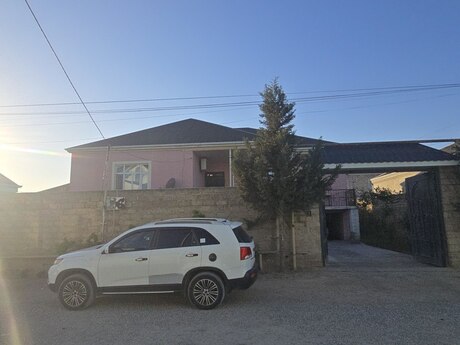 5 otaqlı həyət evi/bağ evi - Binə q. - 180 m²