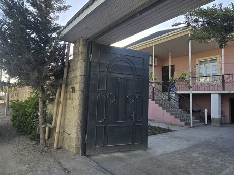 5 otaqlı həyət evi, 180 m², Binə: 165 000 ₼ 5