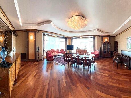 4 otaqlı yeni tikili - 28 May m. - 220 m²