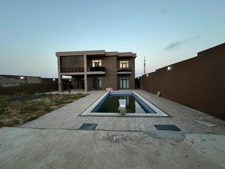 8 otaqlı həyət evi/bağ evi - Fatmayı q. - 380 m²