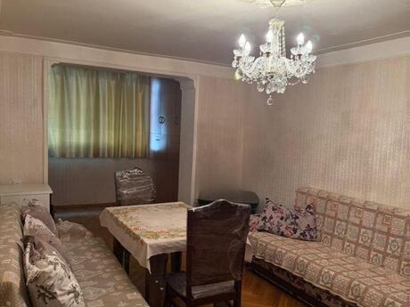 2 otaqlı köhnə tikili - Elmlər Akademiyası m. - 90 m²