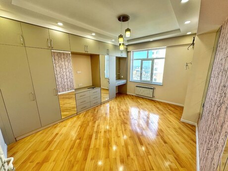 3-комн. новостройка - м. Насими - 115 м²