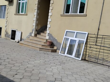 5 otaqlı həyət evi/bağ evi - Sabunçu q. - 120 m²
