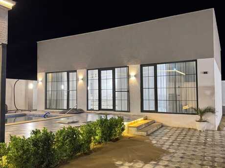 3 otaqlı həyət evi/bağ evi - Şüvəlan q. - 250 m²