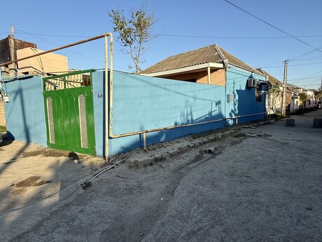 3 otaqlı həyət evi/bağ evi - Sabunçu q. - 100 m²