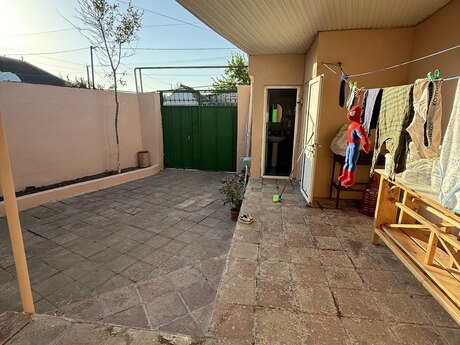 3 otaqlı həyət evi/bağ evi - Sabunçu q. - 100 m²