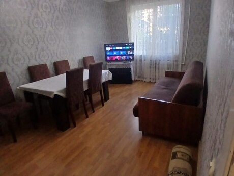 2 otaqlı köhnə tikili - Azadlıq Prospekti m. - 70 m²