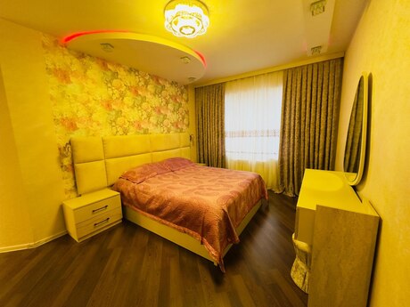 3 otaqlı yeni tikili - 8 Noyabr m. - 105 m²