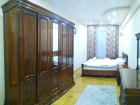 4 otaqlı yeni tikili - Nərimanov r. - 190 m²
