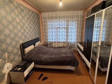 2 otaqlı köhnə tikili - Köhnə Günəşli q. - 65 m²