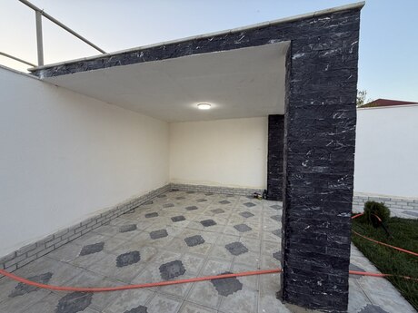 4 otaqlı həyət evi/bağ evi - Saray q. - 100 m²
