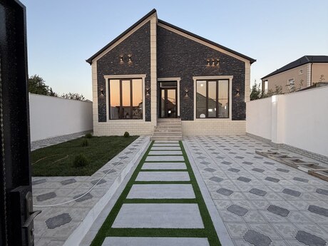 4 otaqlı həyət evi/bağ evi - Saray q. - 100 m²