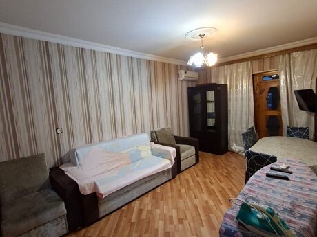 2 otaqlı köhnə tikili - Memar Əcəmi m. - 60 m²
