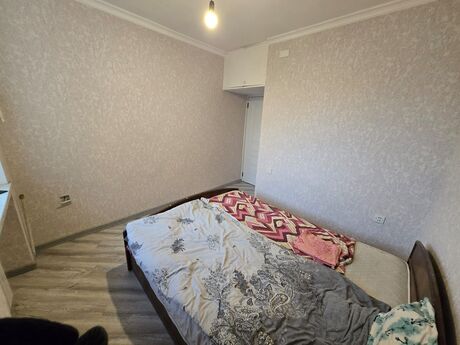 3 otaqlı köhnə tikili - Elmlər Akademiyası m. - 90 m²
