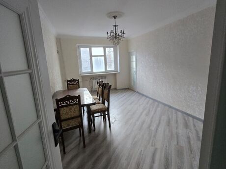 3 otaqlı köhnə tikili - Elmlər Akademiyası m. - 90 m²