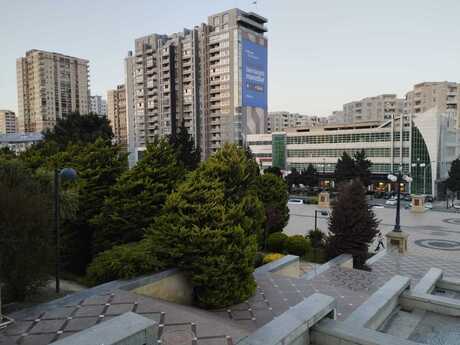 3 otaqlı köhnə tikili - Elmlər Akademiyası m. - 75 m²