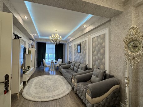 3 otaqlı mənzil, 136 m², 8-ci mikrorayon: 420 000 ₼ 3