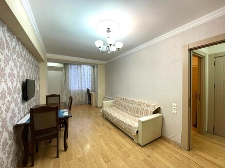 2 otaqlı köhnə tikili - Gənclik m. - 45 m²