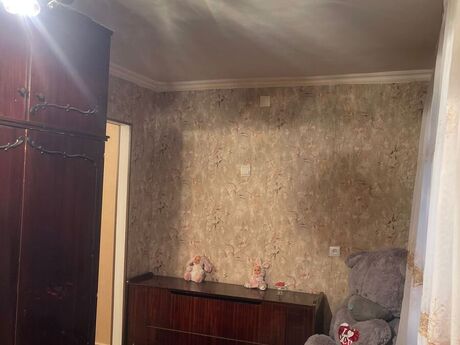 2-комн. вторичка - м. Иншаатчылар - 45 м²