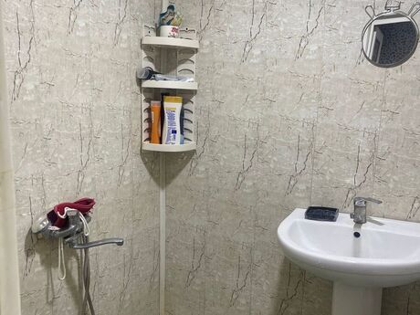 2-комн. вторичка - м. Иншаатчылар - 45 м²
