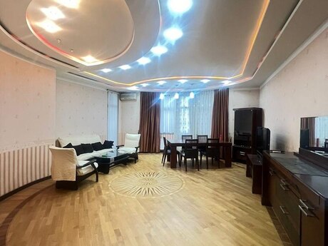 3 otaqlı yeni tikili - Nəsimi r. - 167 m²