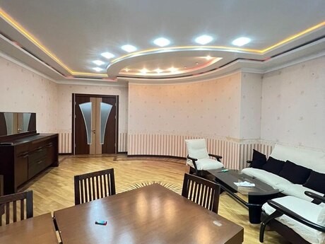 3 otaqlı yeni tikili - Nəsimi r. - 167 m²