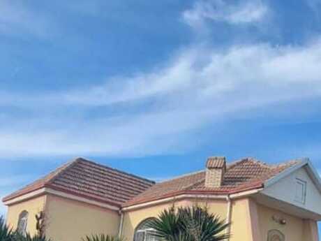 4 otaqlı həyət evi/bağ evi - Səngəçal q. - 150 m²