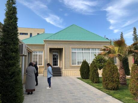5 otaqlı həyət evi/bağ evi - Mərdəkan q. - 300 m²