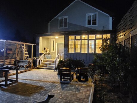 4 otaqlı həyət evi/bağ evi - Hövsan q. - 155 m²