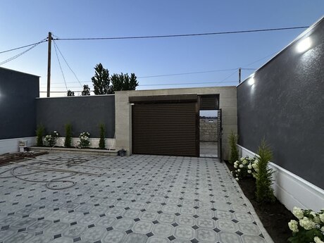 6-комн. дом/дача - пос. Ени Романы - 200 м²
