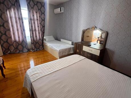 4 otaqlı həyət evi/bağ evi - Qəbələ - 200 m²