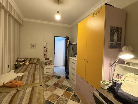 2 otaqlı köhnə tikili - Xalqlar Dostluğu m. - 55 m²