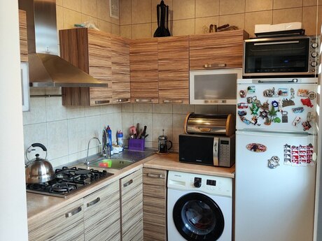 2 otaqlı köhnə tikili - Gənclik m. - 57 m²
