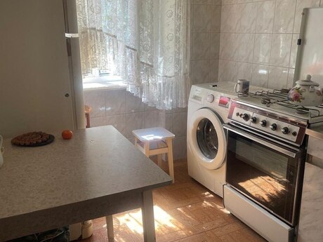 2 otaqlı köhnə tikili - Nizami m. - 60 m²