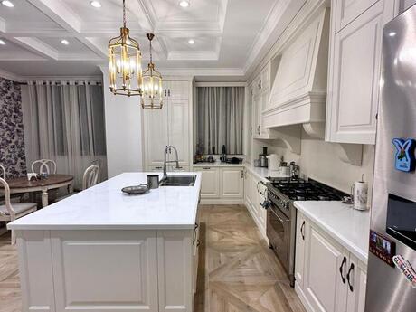 10 otaqlı yeni tikili - Sahil m. - 450 m²