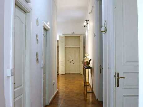 6 otaqlı köhnə tikili - Sahil m. - 240 m²