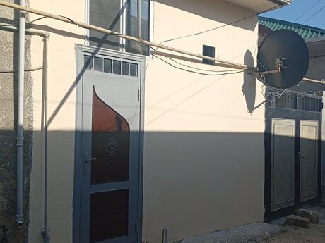 1 otaqlı həyət evi/bağ evi - Binə q. - 25 m²