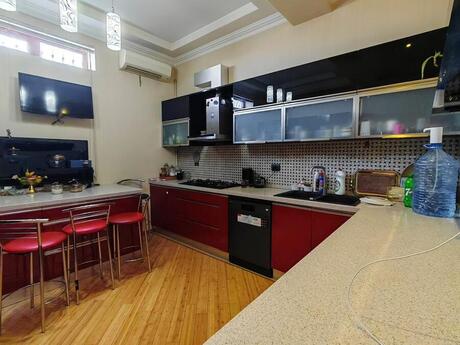 2 otaqlı yeni tikili - Nizami m. - 150 m²