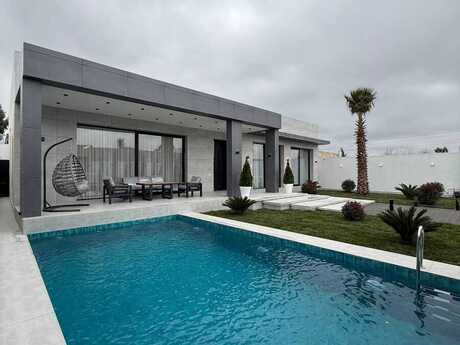 5 otaqlı həyət evi/bağ evi - Mərdəkan q. - 200 m²