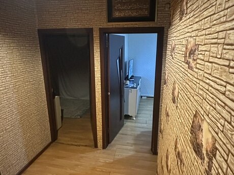 3 otaqlı köhnə tikili - Yeni Günəşli q. - 70 m²