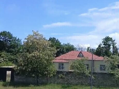 4 otaqlı həyət evi/bağ evi - Quba - 130 m²