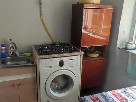 2 otaqlı köhnə tikili - Elmlər Akademiyası m. - 40 m²