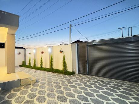 4 otaqlı həyət evi/bağ evi - Şüvəlan q. - 130 m²