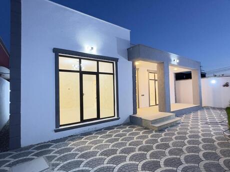 4 otaqlı həyət evi/bağ evi - Şüvəlan q. - 130 m²