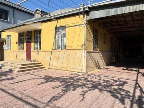 6 otaqlı həyət evi/bağ evi - Suraxanı r. - 230 m²